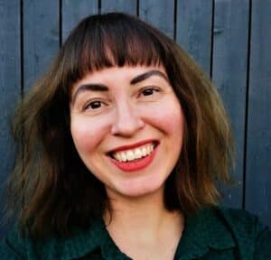 Profiel foto van freelance tekstschrijver Lisa van Erp. Schrijfster van dit artikel